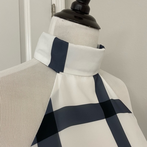 Lulu’s - NWT Black and White Halter Neck Top - Picture 5 of 9